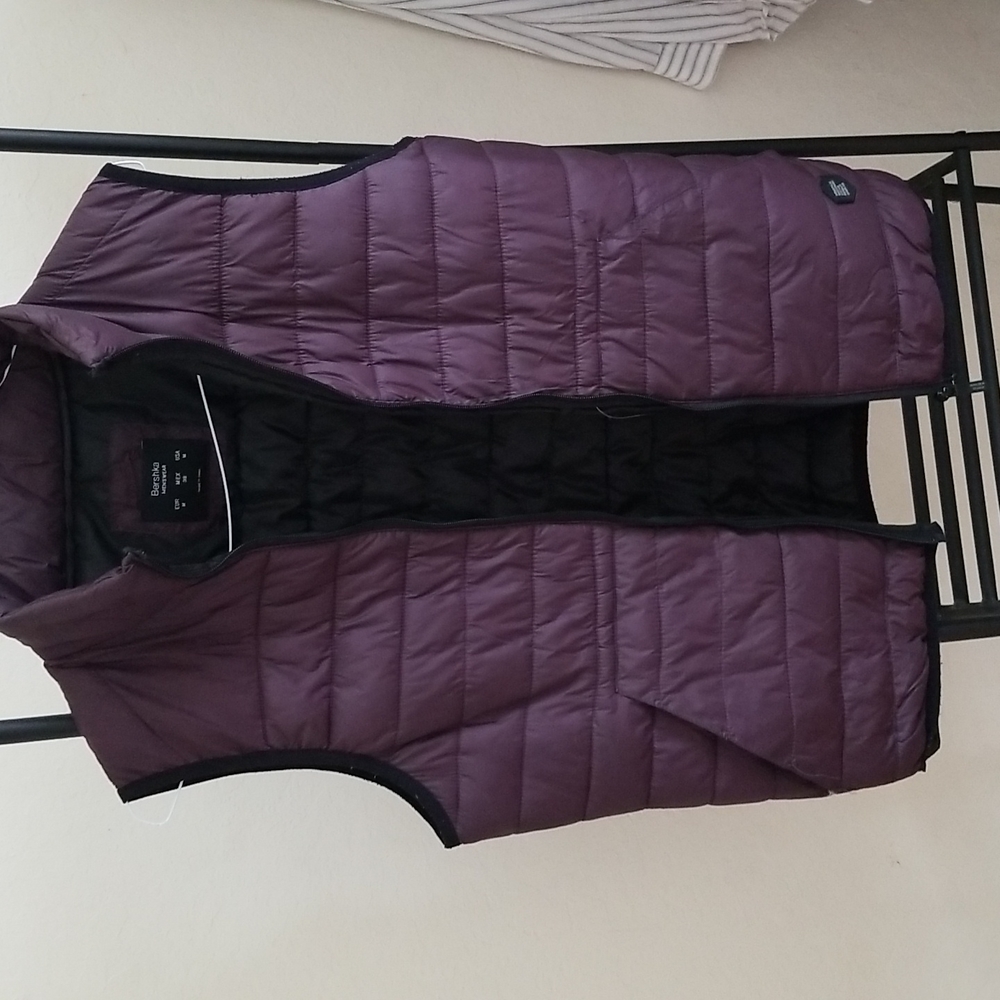 Bershka lite down purple vest med